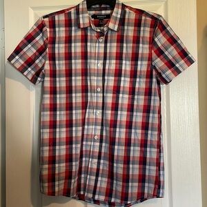 Broken 100% cotton mens standard fit button down shirt size medium